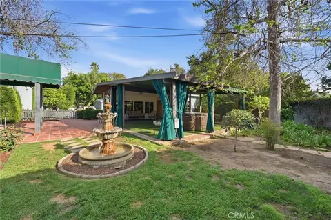 Exterior - 1314 E Chapman, Orange, CA 92866 photo 11 of 14