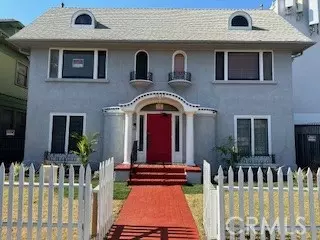 1025 Locust Ave, Long Beach, CA 90813