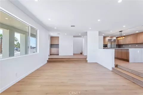 Living - 637 Lagoon St, Needles, CA 92363 photo 3 of 15