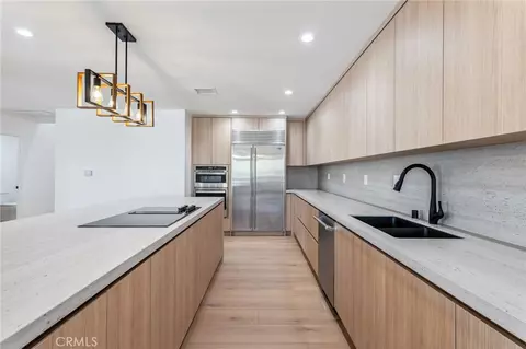 Kitchen - 637 Lagoon St, Needles, CA 92363 photo 3 of 9