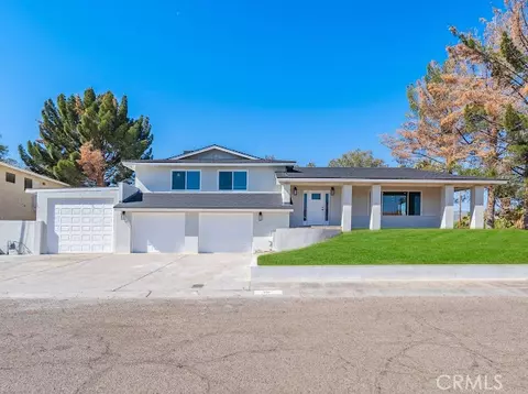 Exterior - 637 Lagoon St, Needles, CA 92363 photo 3 of 14