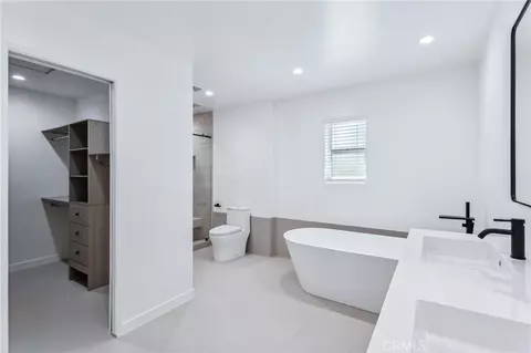 Bath - 637 Lagoon St, Needles, CA 92363 photo 7 of 13