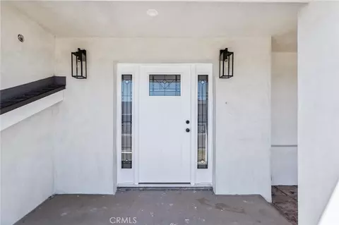 Entry Way - 637 Lagoon St, Needles, CA 92363 photo 1 of 7