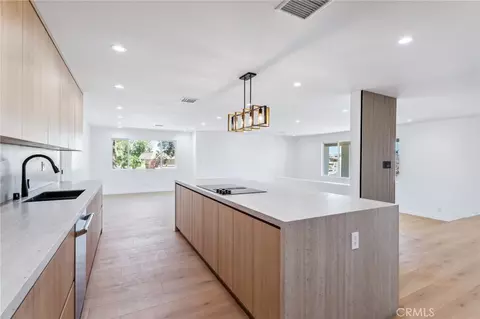 Kitchen - 637 Lagoon St, Needles, CA 92363 photo 6 of 9