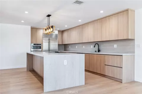 Kitchen - 637 Lagoon St, Needles, CA 92363 photo 8 of 9