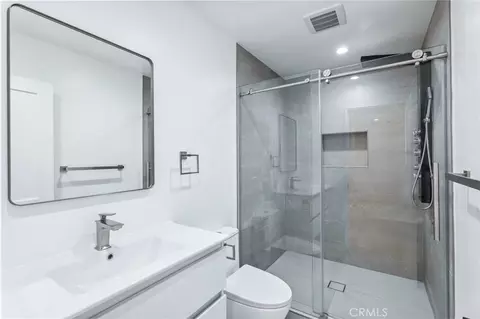 Bath - 637 Lagoon St, Needles, CA 92363 photo 8 of 13