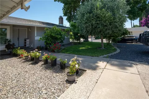 4100 Ahwahnee Ct, Modesto, CA 95356