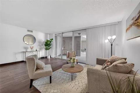 6979 Palm Ct #146N, Riverside, CA 92506