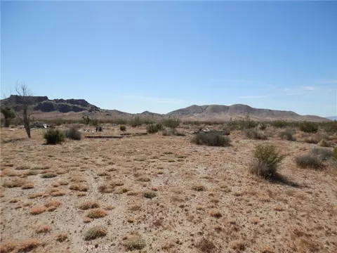 0 Dawn Rd, Rosamond, CA 93560 photo 2