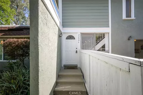 22994 Via Pimiento #B3, Mission Viejo, CA 92691