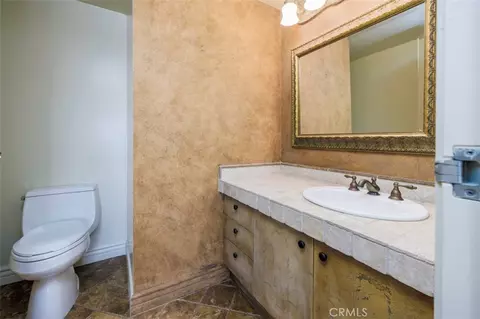 Bath - 525 E Seaside Way #807, Long Beach, CA 90802 photo 1 of 4
