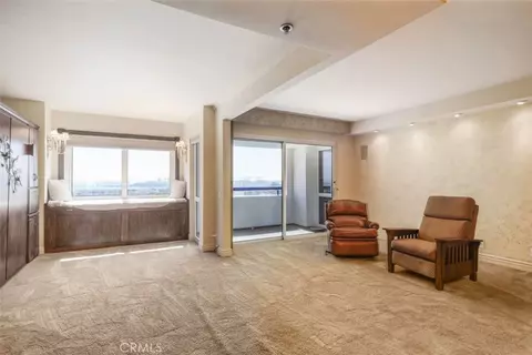 Living - 525 E Seaside Way #807, Long Beach, CA 90802 photo 2 of 10