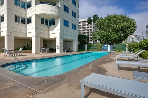 Exterior - 525 E Seaside Way #807, Long Beach, CA 90802 photo 2 of 4