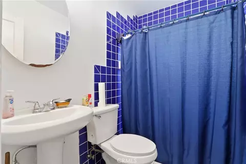 Bath - 229 E Reeve, Compton, CA 90220 photo 1 of 1