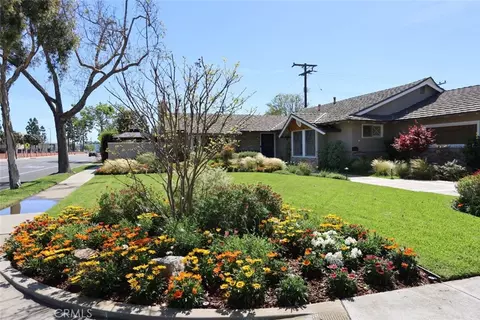 3342 Hillrose Dr, Rossmoor, CA 90720