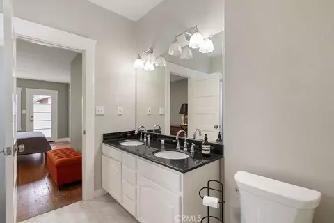 Bath - 637 E Van Bibber, Orange, CA 92866 photo 2 of 5