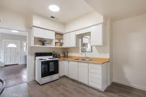 Kitchen - 637 E Van Bibber, Orange, CA 92866 photo 2 of 3