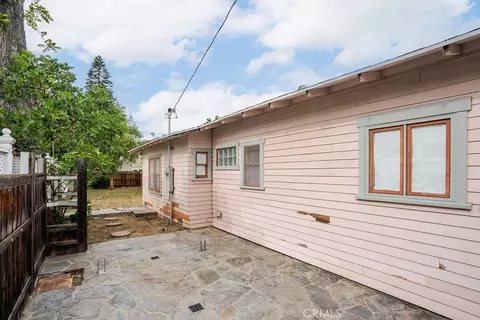 Exterior - 637 E Van Bibber, Orange, CA 92866 photo 17 of 18