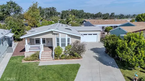 7 Pine Via, Anaheim, CA 92801
