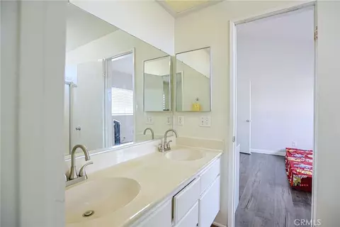 Bath - 7912 2nd #4, Stanton, CA 90680 photo 3 of 3