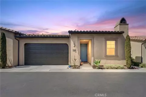 10943 Carrillo Ct, Cypress, CA 90720