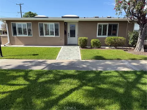 13220 St Andrews Dr 253f, Seal Beach, CA 90740