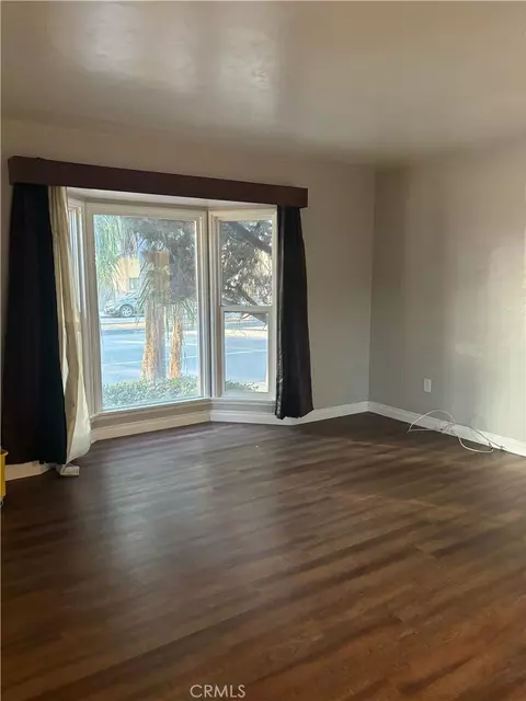 Living - 2444 Pacific, Long Beach, CA 90806 photo 2 of 9