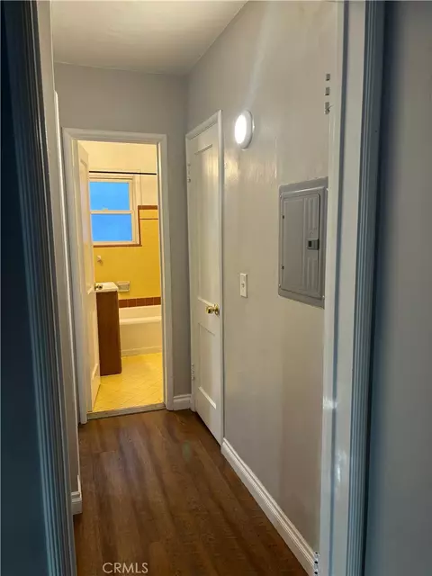 Entry Way - 2444 Pacific, Long Beach, CA 90806 photo 4 of 5