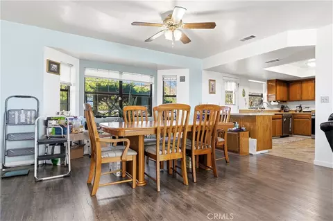 Dining - 31212 Rabbit Springs Rd, Lucerne Valley, CA 92356 photo 1 of 2