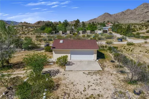 Exterior - 31212 Rabbit Springs Rd, Lucerne Valley, CA 92356 photo 9 of 13