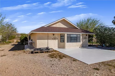 Exterior - 31212 Rabbit Springs Rd, Lucerne Valley, CA 92356 photo 11 of 13