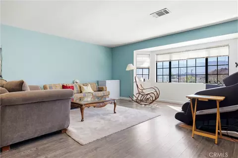 Living - 31212 Rabbit Springs Rd, Lucerne Valley, CA 92356 photo 2 of 3