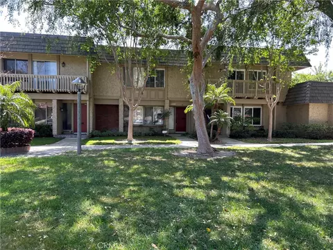 10089 Corral River Ct, Fountain Valley, CA 92708