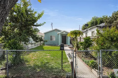 180 E 67th St, Long Beach, CA 90805