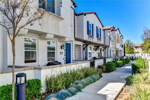 30353 Town Sq, Menifee, CA 92584