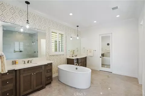 Bath - 66 Eider Run, Irvine, CA 92618 photo 1 of 4
