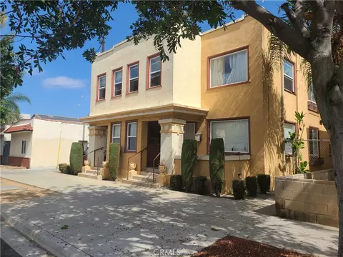 Exterior - 617 W 3rd St, Long Beach, CA 90802 photo 3 of 20
