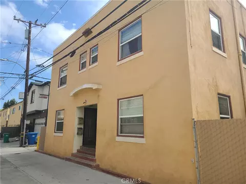Exterior - 617 W 3rd St, Long Beach, CA 90802 photo 15 of 20