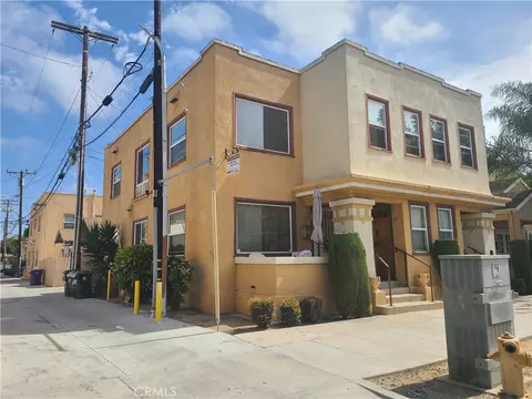 Exterior - 617 W 3rd St, Long Beach, CA 90802 photo 2 of 20
