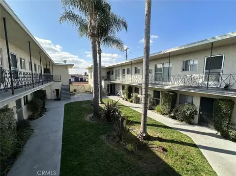 Exterior - 7306 Neo St, Downey, CA 90241 photo 4 of 7