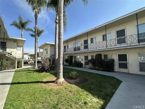 Exterior - 7306 Neo St, Downey, CA 90241 photo 5 of 7