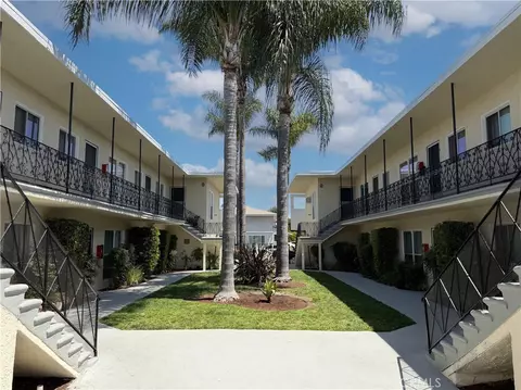 Exterior - 7306 Neo St, Downey, CA 90241 photo 7 of 7