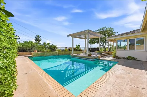 2910 E Shady Frst, Orange, CA 92867