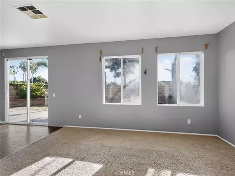 Living - 600 Freeport, Oxnard, CA 93035 photo 5 of 5