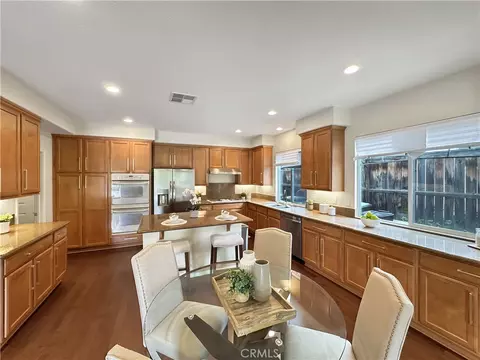 Kitchen - 32829 Stonefield, Temecula, CA 92592 photo 3 of 4