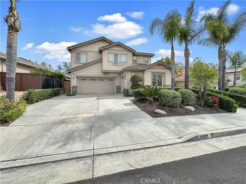 Exterior - 32829 Stonefield, Temecula, CA 92592 photo 2 of 12