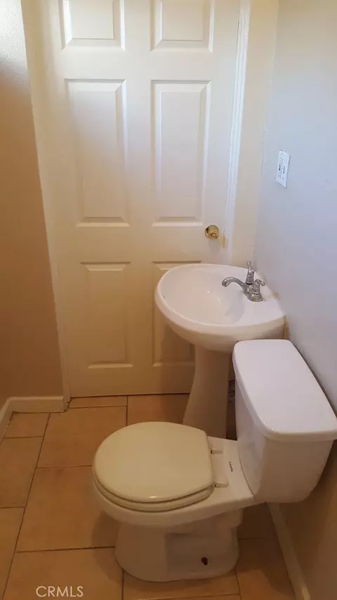 Bath - 1060 Cherry, Long Beach, CA 90813 photo 2 of 9