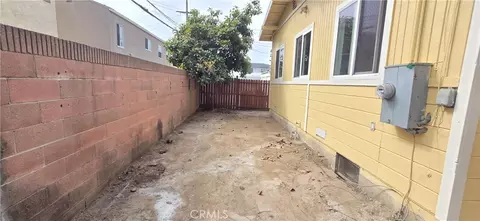Exterior - 1060 Cherry, Long Beach, CA 90813 photo 6 of 9