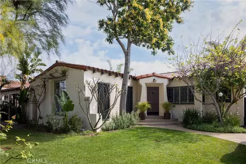 2824 Chestnut Ave, Long Beach, CA 90806