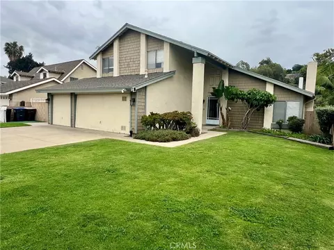 7666 E Paseo Laredo, Anaheim, CA 92808